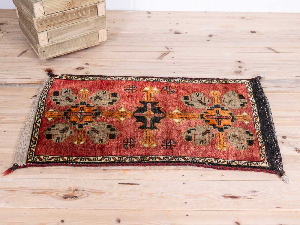 12834 Village Turkish Malatya Carpet Floor Cushion 58x101cm (1.11 x 3.3ft)