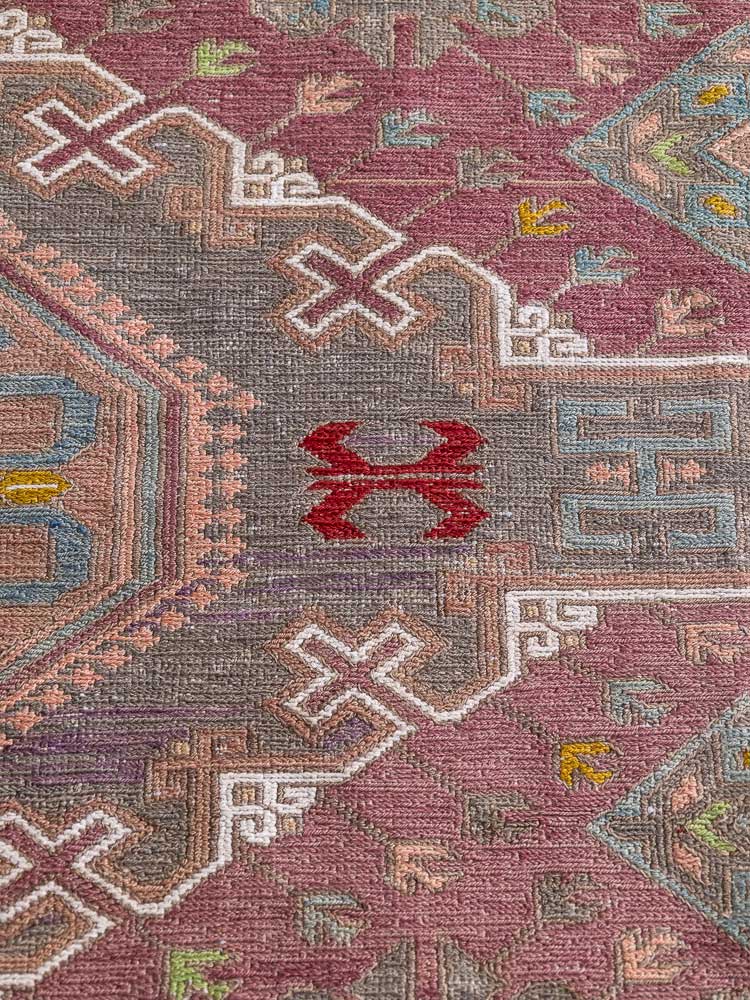 12852 Large Vintage Azerbaijan Soumak Kilim Rug 206x325cm (6.9 x 10.8ft)