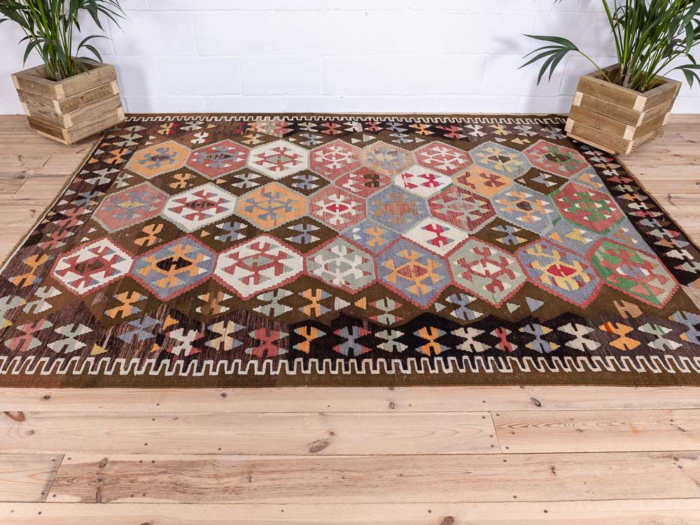 12857 Large Vintage Turkish Isparta Kilim Rug 197x258cm (6.5 x 8.5ft)