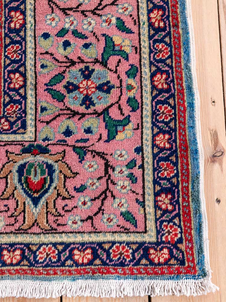 12862 Large Vintage Turkish Kayseri Carpet 200x291cm (6.6 x 9.6ft)