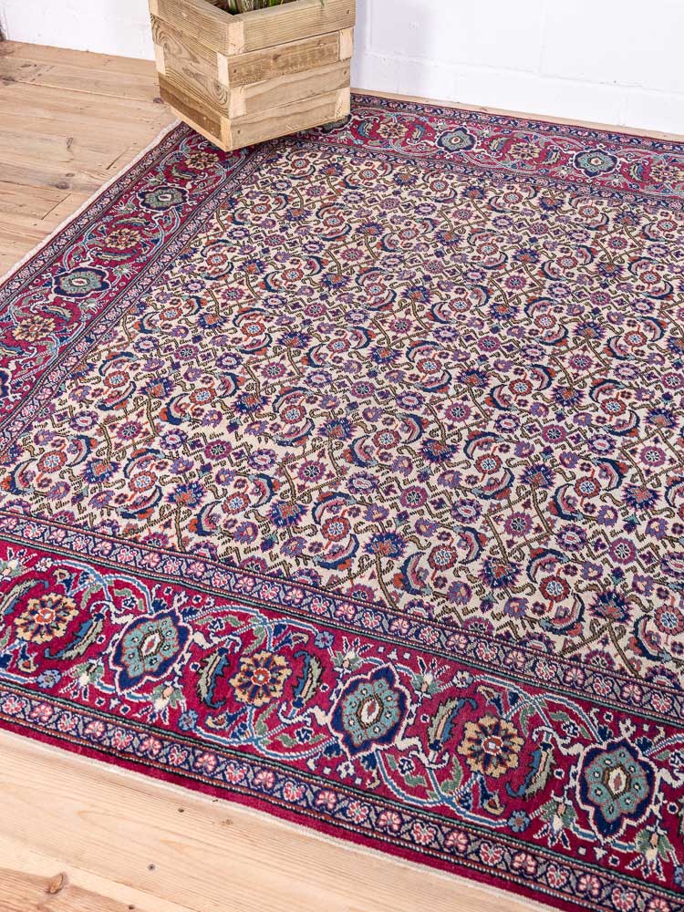 12863 Large Vintage Turkish Kayseri Carpet 204x289cm (6.8 x 9.5ft)