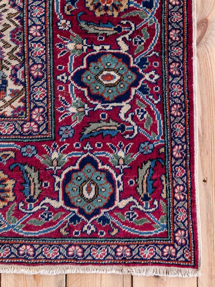 12863 Large Vintage Turkish Kayseri Carpet 204x289cm (6.8 x 9.5ft)