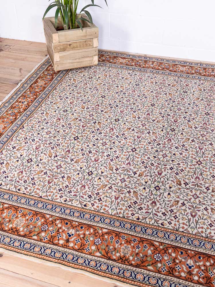 12864 Large Vintage Turkish Kayseri Carpet 200x287cm (6.6 x 9.5ft)