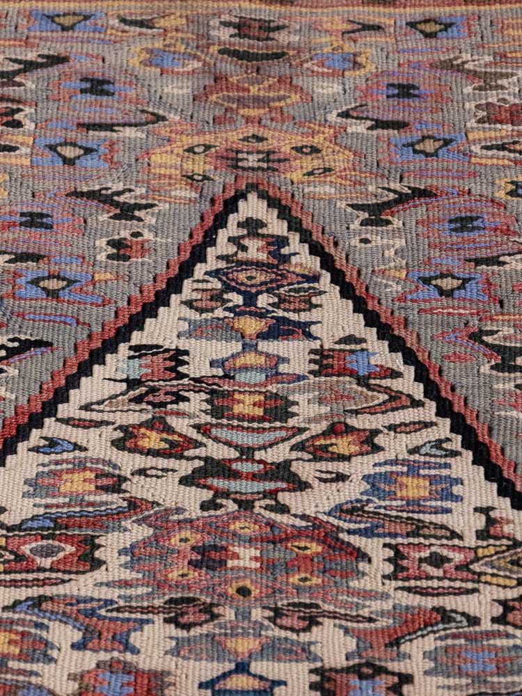 12873 Small Vintage Van Senneh Kilim Rug 60x98cm (1.11 x 3.2ft)