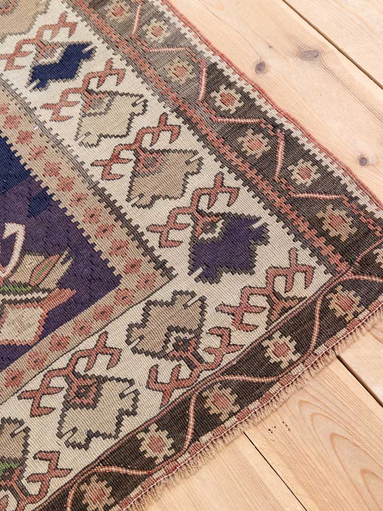 12878 Fine Vintage Turkish Van Kilim Rug 139x212cm (4.6 x 6.11ft)