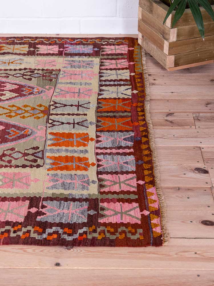 12879 Vintage Turkish Ordu Kilim Rug 168x194cm (5.6 x 6.4ft)