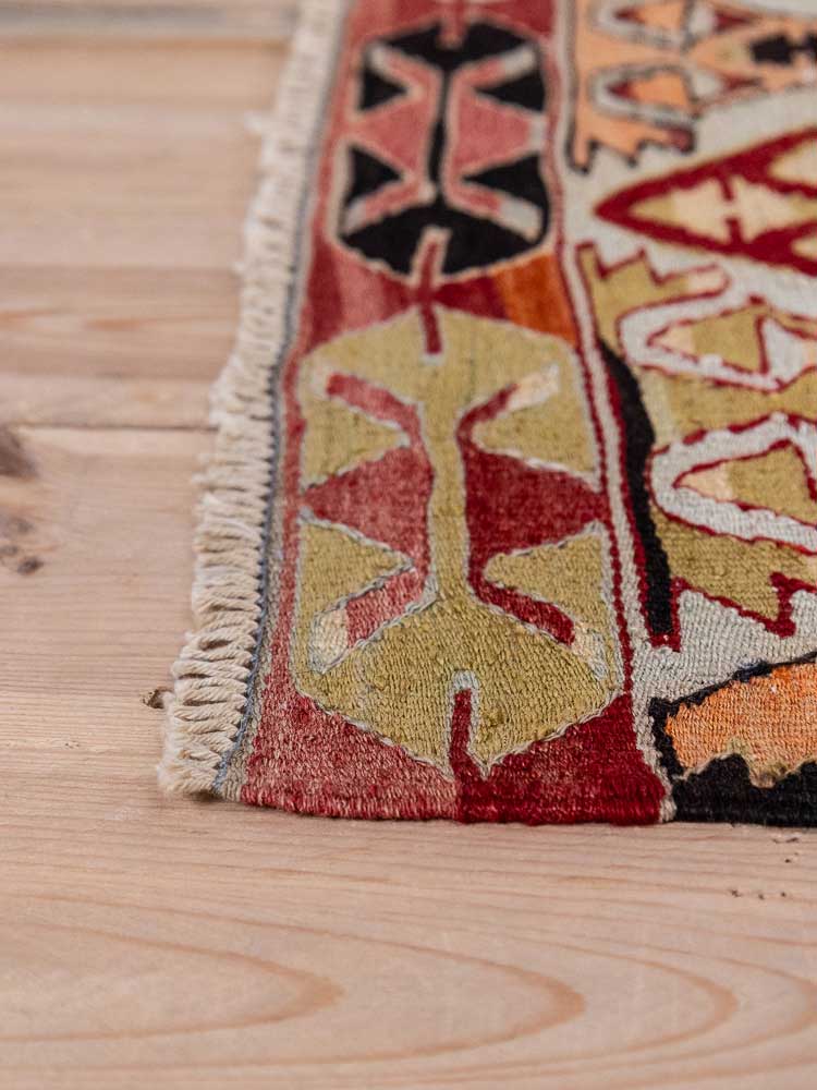 12882 Vintage Turkish Cal Kilim Rug 109x168cm (3.7 x 5.6ft)