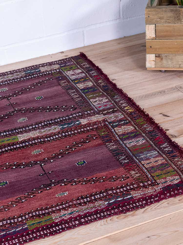 12883 Vintage Turkish Konya Karapinar Kilim Rug 128x167cm (4.2 x 5.5ft)