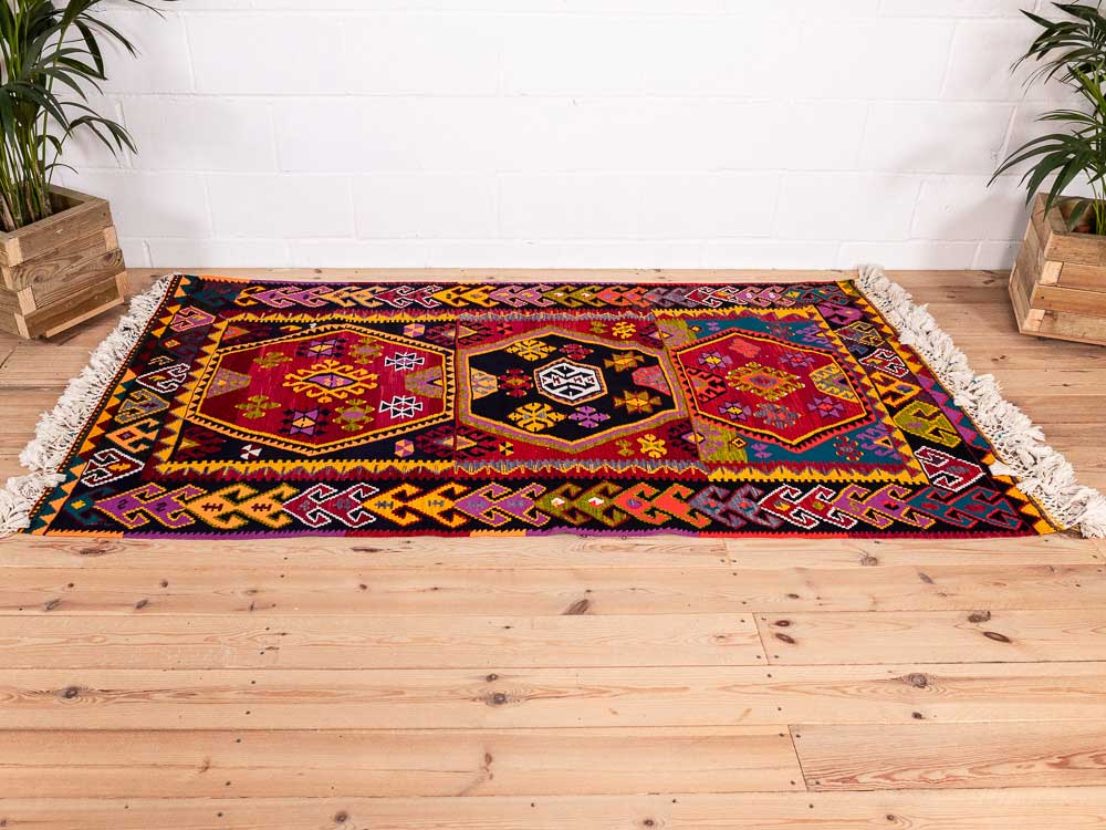 12885 Vintage Turkish Sivas Kilim Rug 124x219cm (4.1 x 7.2ft)