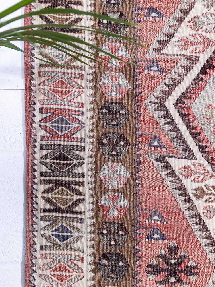 12886 Turkish Vintage Adana Kilim Rug 107x179cm (3.6 x 5.10ft)