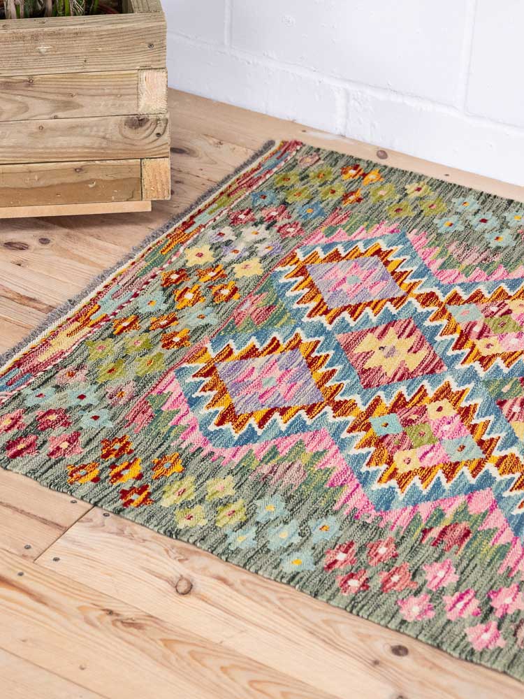 12955 Afghan Vegetable Dyed Kilim Rug 101x157cm (3.3 x 5.1ft)