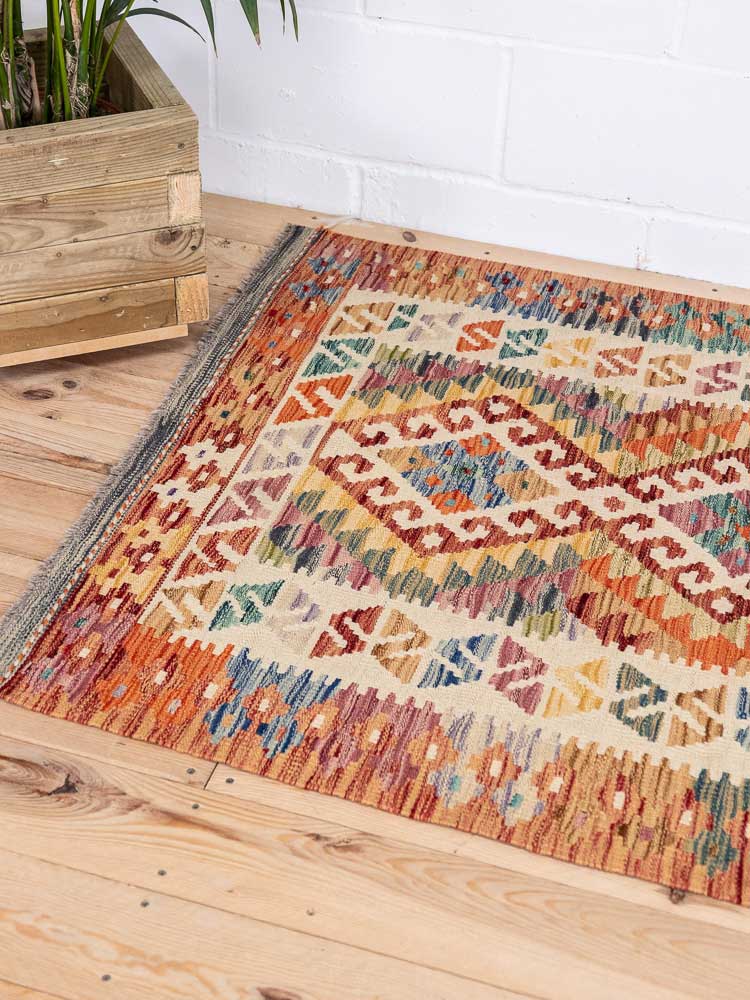 12959 Afghan Vegetable Dyed Kilim Rug 110x147cm (3.7 x 4.10ft)