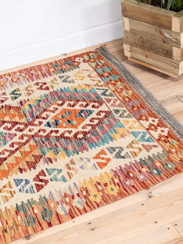 12959 Afghan Vegetable Dyed Kilim Rug 110x147cm (3.7 x 4.10ft)