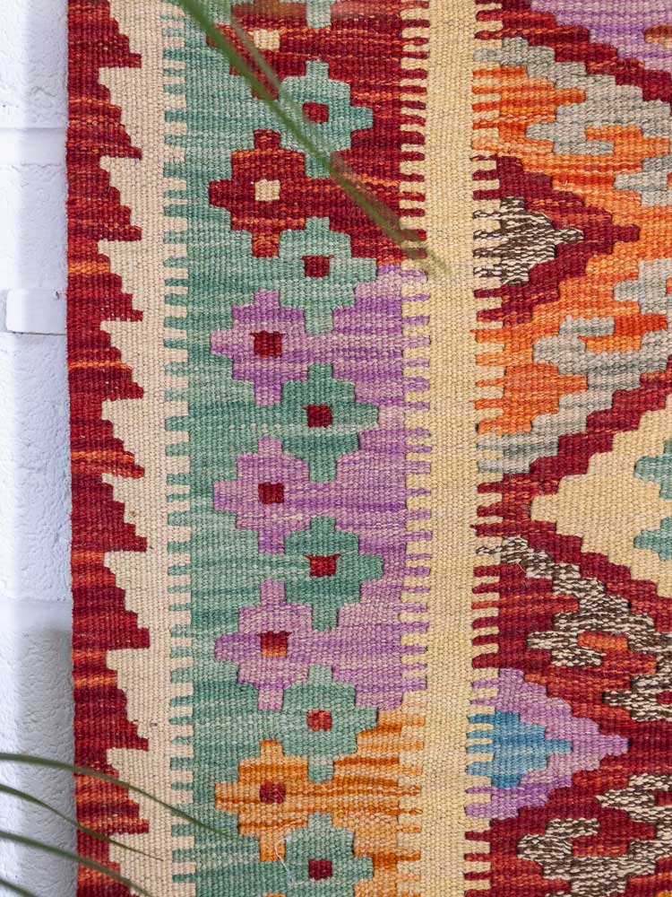 12962 Handwoven Afghan Vegetable Dyed Kilim Rug 104x153cm (3.5 x 5ft)