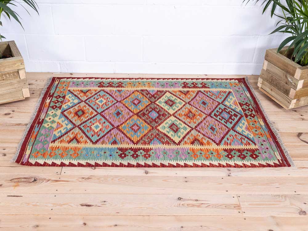 12962 Handwoven Afghan Vegetable Dyed Kilim Rug 104x153cm (3.5 x 5ft)