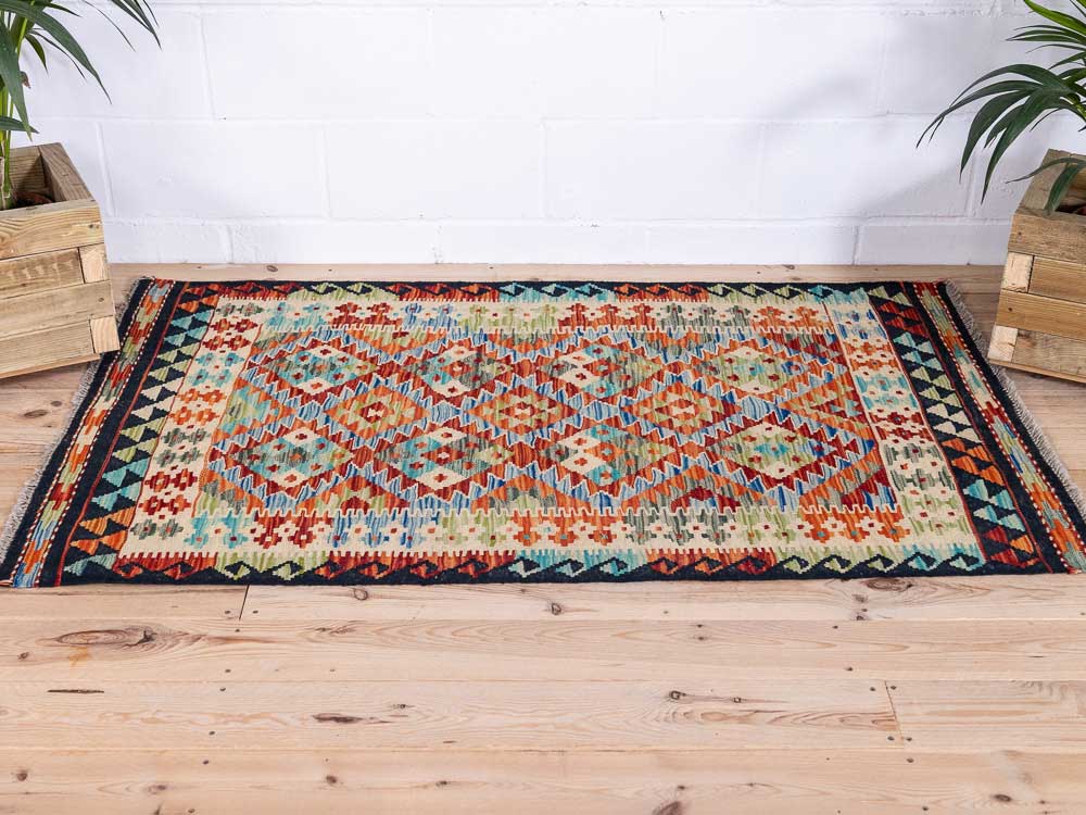 12965 Handwoven Afghan Vegetable Dyed Kilim Rug 101x166cm (3.3 x 5.5ft)