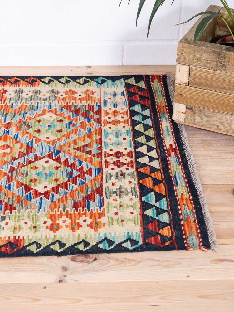 12965 Handwoven Afghan Vegetable Dyed Kilim Rug 101x166cm (3.3 x 5.5ft)