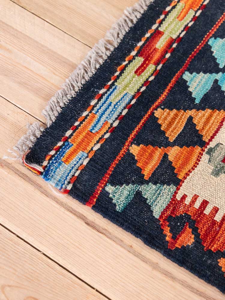 12965 Handwoven Afghan Vegetable Dyed Kilim Rug 101x166cm (3.3 x 5.5ft)