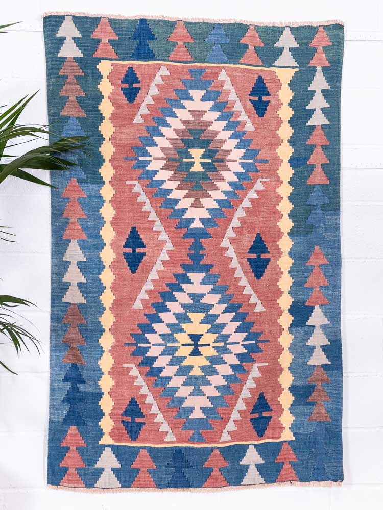 12968 Handwoven Vintage Turkish Usak Kilim Rug 117x182cm (3.10 x 5.11ft)