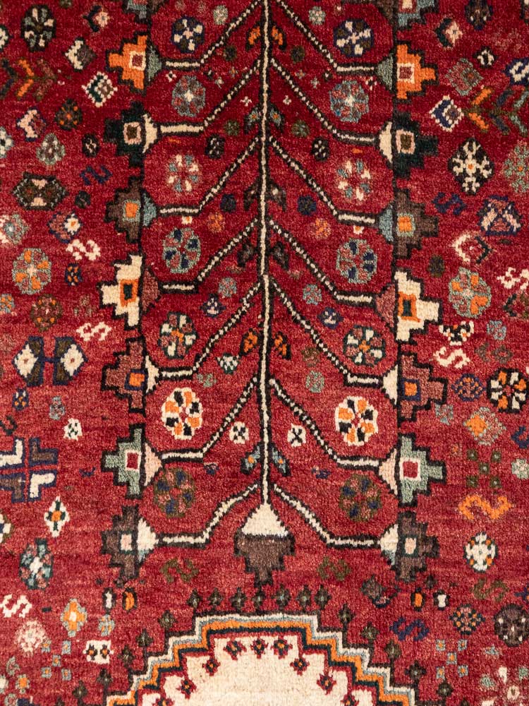 4829 Oriental Qashqai Soghad Bahman Carpet 140x233cm (4.7 x 7.7ft)