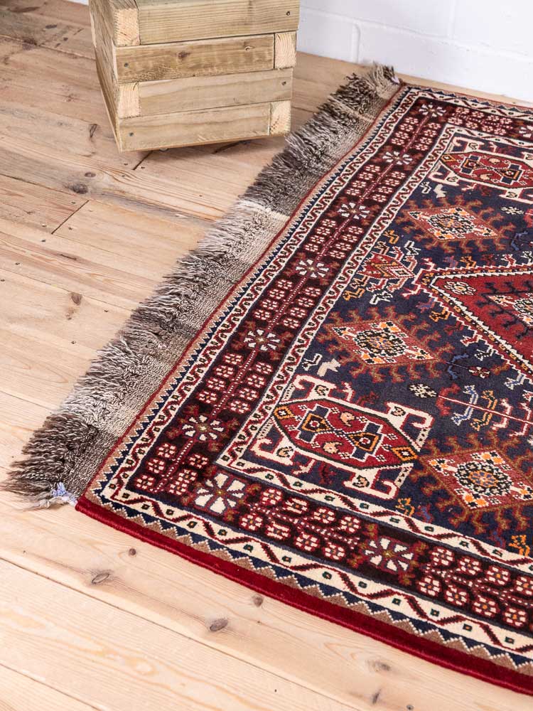 4830 Qashqai Garaee Handknotted Rug 143x217cm (4.8 x 7.1ft)