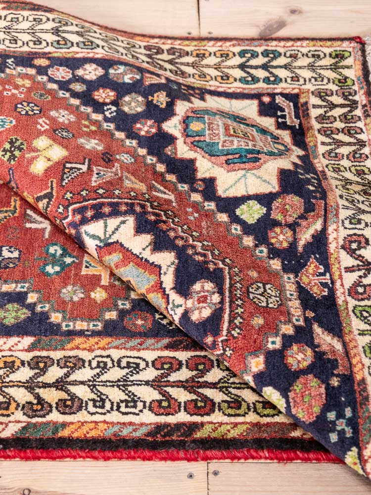 4892 Hasan Abad Qashqai Carpet 120x211cm (3.11 x 6.11ft)