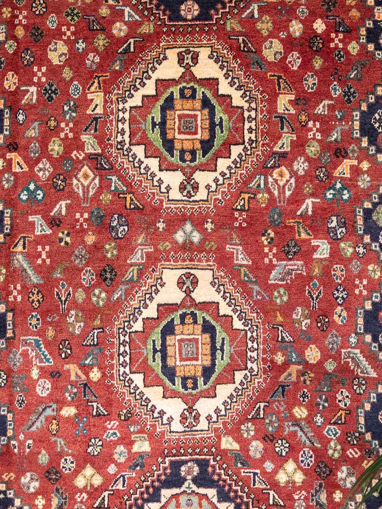 4892 Hasan Abad Qashqai Carpet 120x211cm (3.11 x 6.11ft)