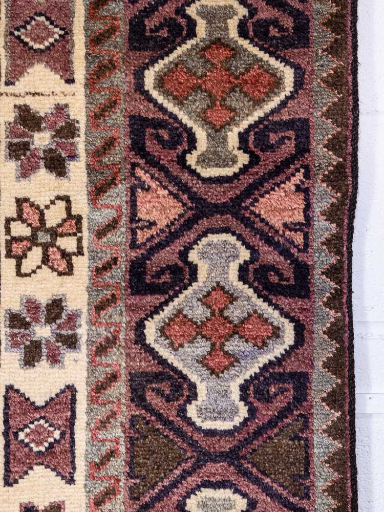 6061 Luri Bakhtiari Oriental Rug 149x208cm (4.10 x 6.10ft)