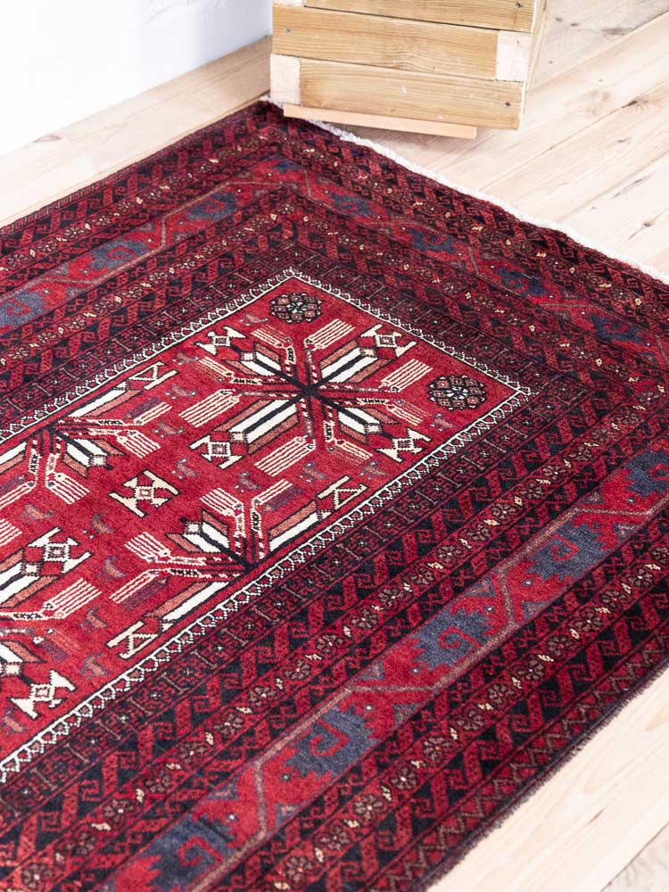 8450 Tribal Mashad Baluch Rug 105x187cm (3.5 x 6.1ft)