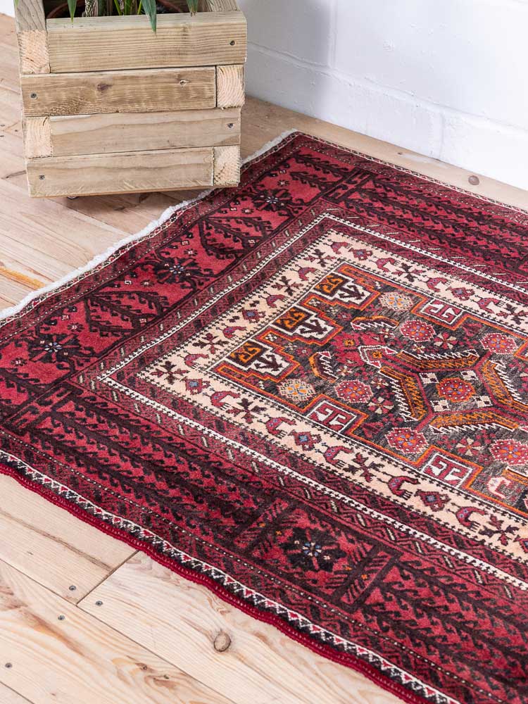 8452 Tribal Oriental Baluch Rug 99x206cm (3.3 x 6.9ft)