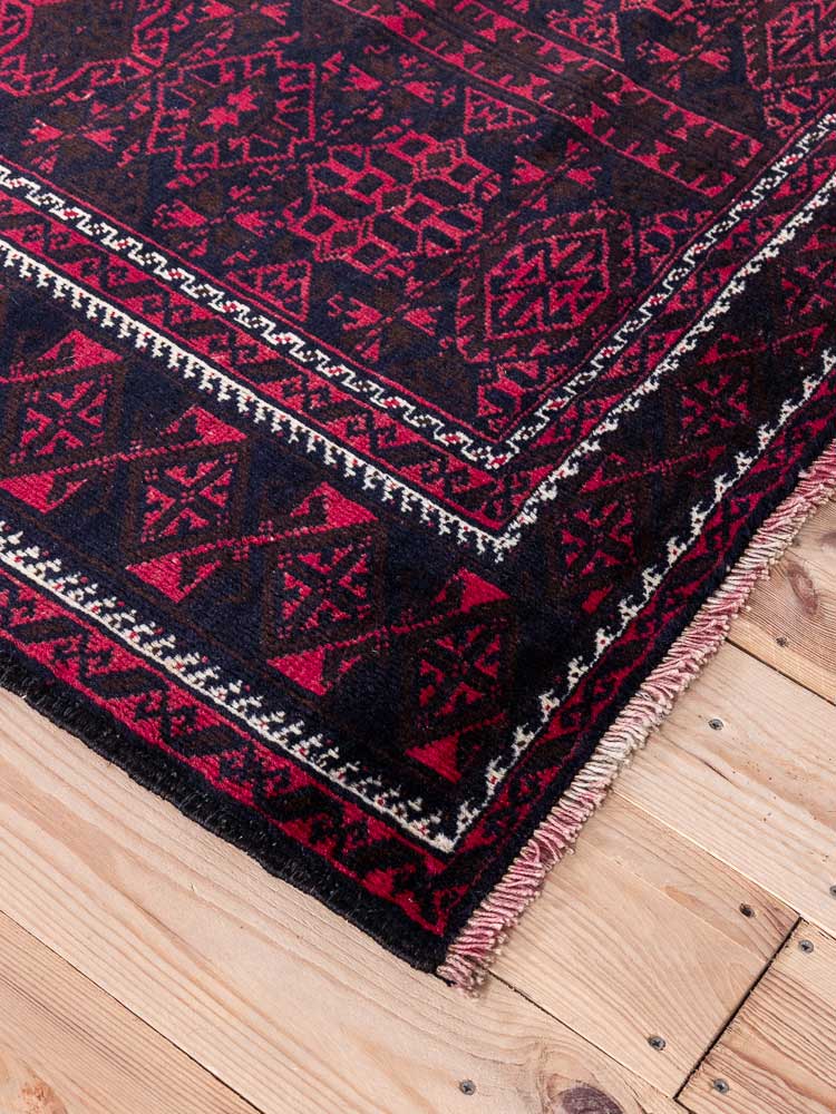 8902 Tribal Oriental Rug - Baluchi 124x214cm (4.0 x 7ft)