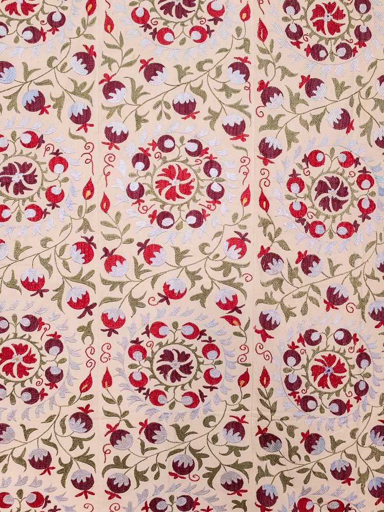 SUZ930 Large Uzbek Cream Suzani Embroidery 235x285cm (7.8 x 9.4ft)